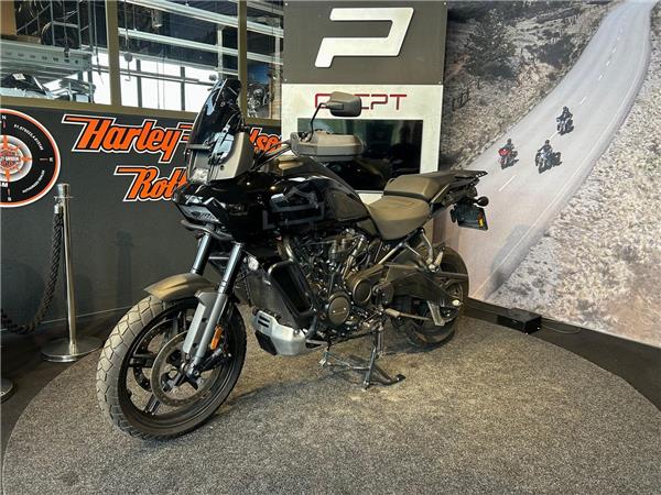 New Harley-Davidson PAN AMERICA S CAST