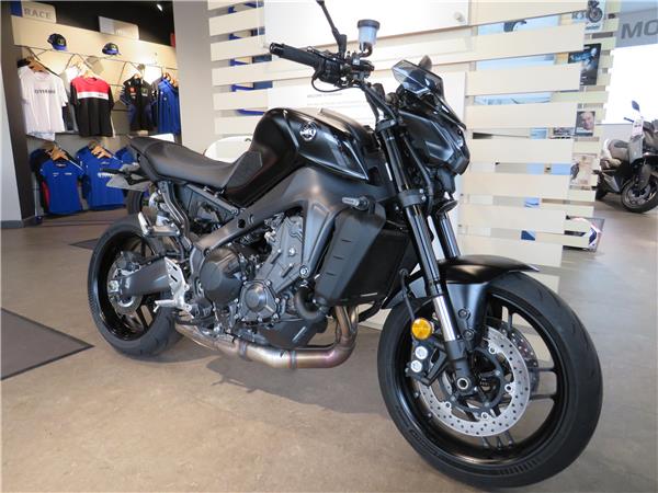 YAMAHA MT-09 