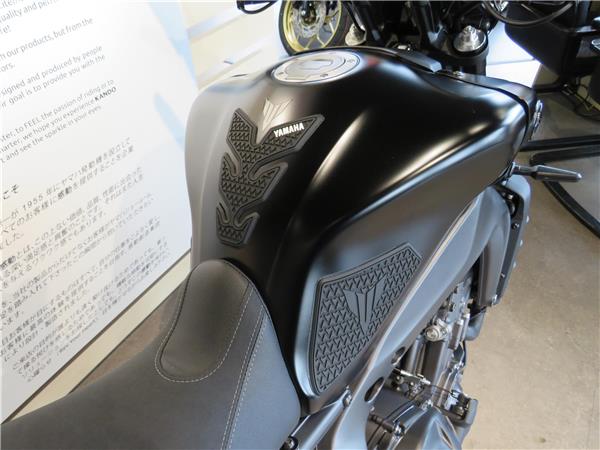 YAMAHA MT-09 