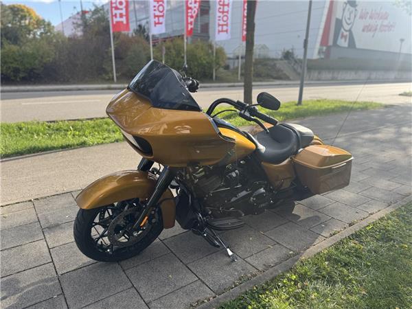 FLTRXS Road Glide Special 114 MY23