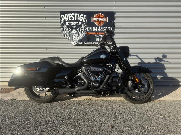 2022 HARLEY-DAVIDSON ROAD KING