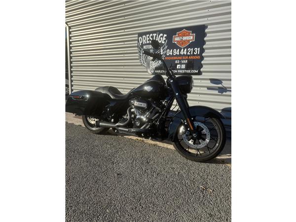 2022 HARLEY-DAVIDSON ROAD KING