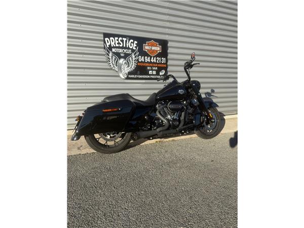2022 HARLEY-DAVIDSON ROAD KING