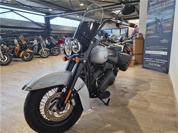 2022 HARLEY-DAVIDSON HERITAGE