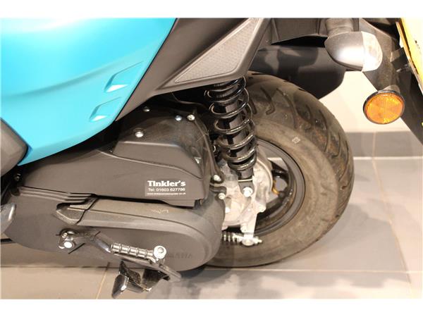YAMAHA RAYZR 125