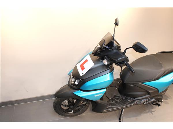 YAMAHA RAYZR 125
