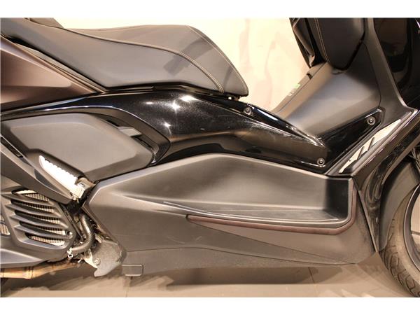 YAMAHA X-MAX 125 TECH MAX