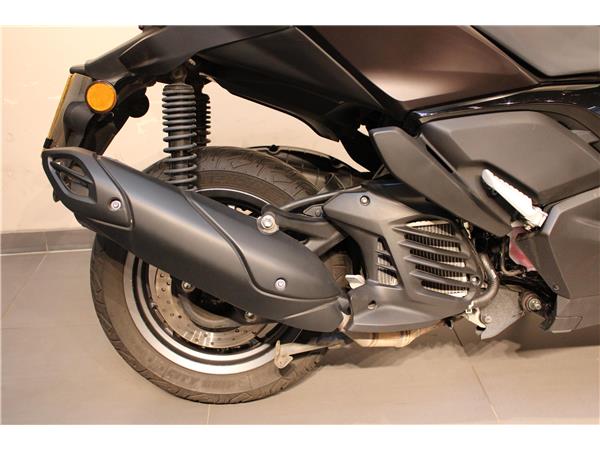 YAMAHA X-MAX 125 TECH MAX