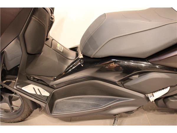 YAMAHA X-MAX 125 TECH MAX