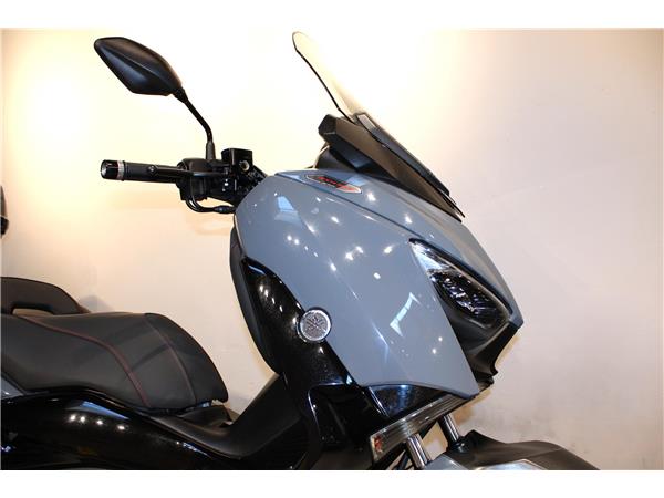 YAMAHA X-MAX 125 TECH MAX