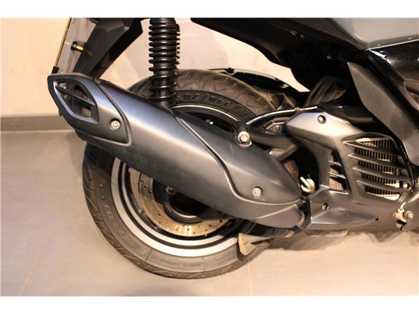 YAMAHA X-MAX 125 TECH MAX