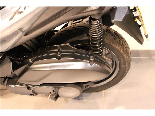 YAMAHA X-MAX 125 TECH MAX