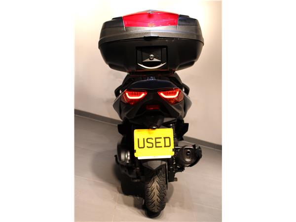 YAMAHA X-MAX 125 TECH MAX