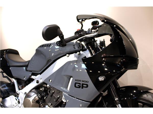YAMAHA XSR900 GP
