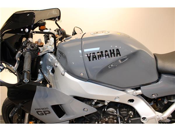 YAMAHA XSR900 GP