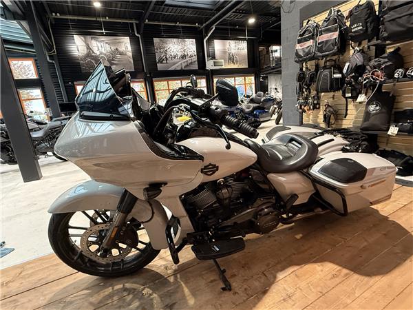 2020 HARLEY-DAVIDSON ROAD GLIDE