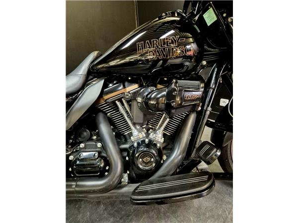 2022 HARLEY-DAVIDSON STREET GLIDE