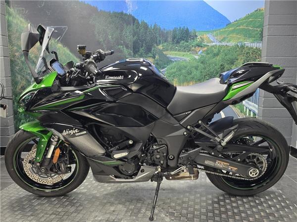 2023 Kawasaki Ninja 1000SX