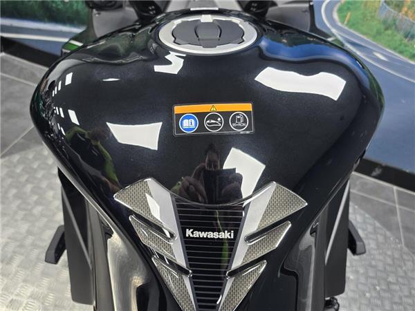 2023 Kawasaki Ninja 1000SX