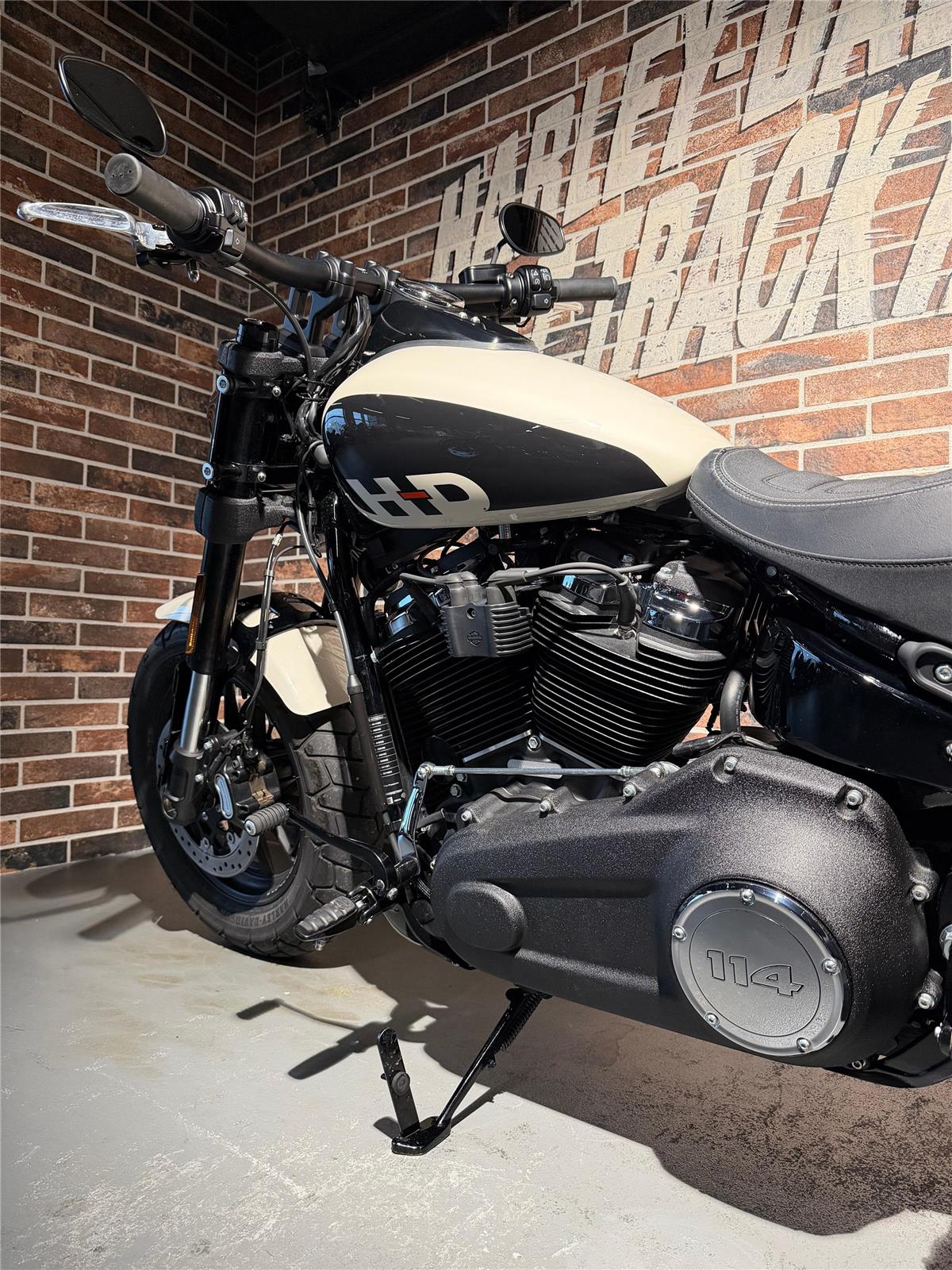 2022 harley-davidson FXFBS Fat Bob 114