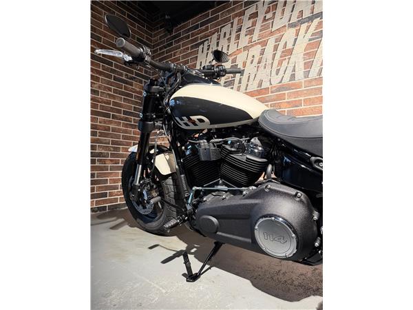 2022 harley-davidson FXFBS Fat Bob 114