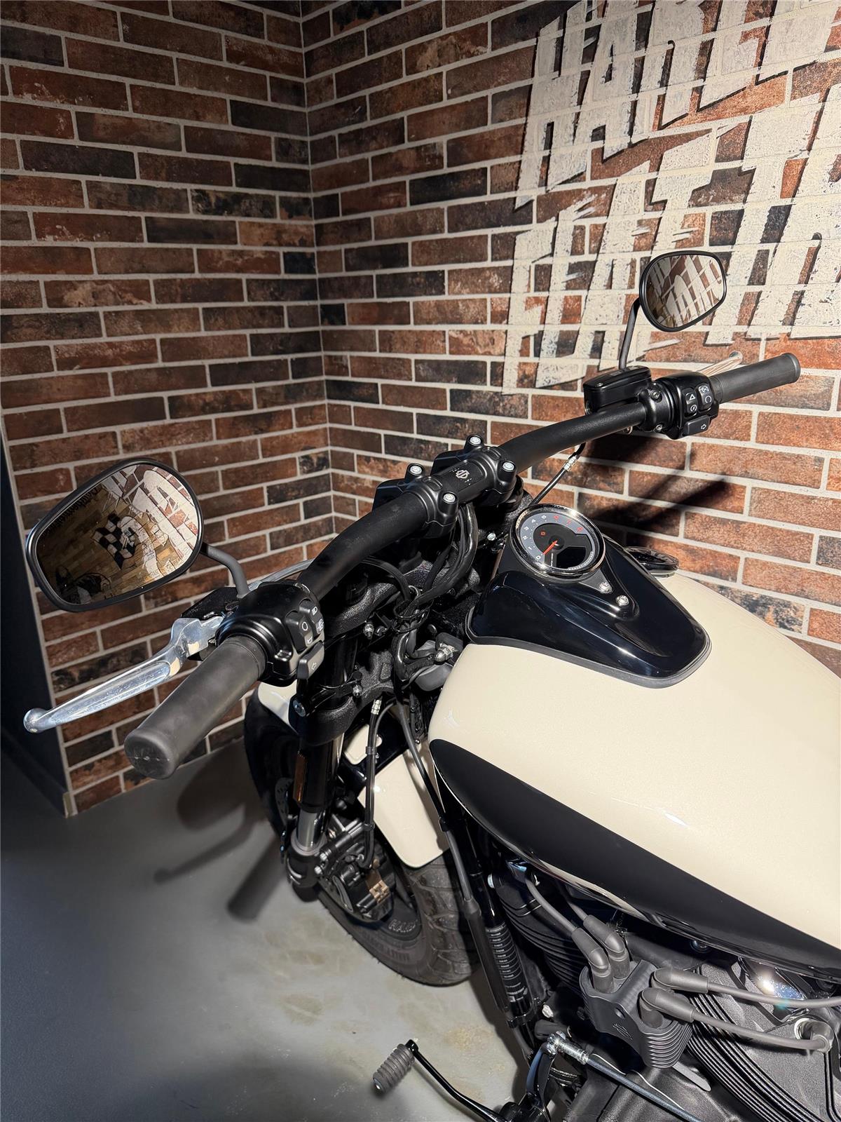 2022 harley-davidson FXFBS Fat Bob 114