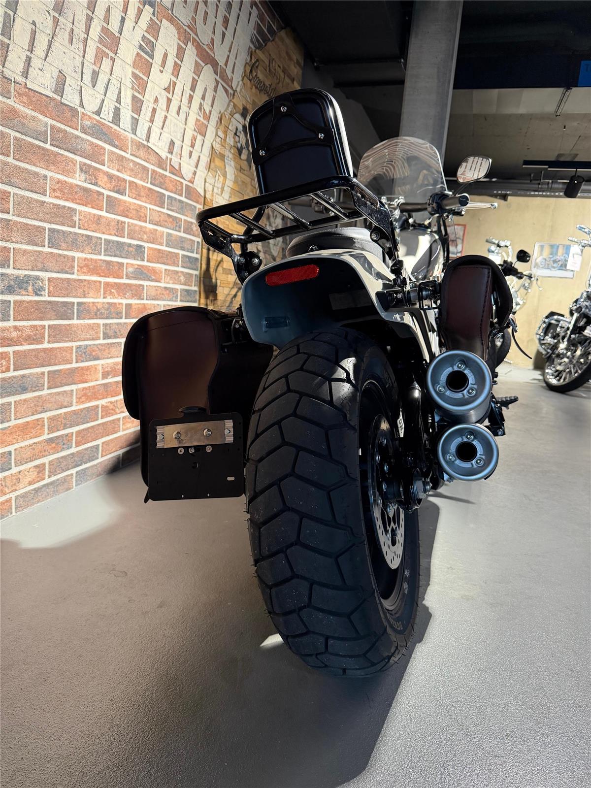 2022 harley-davidson FXFBS Fat Bob 114