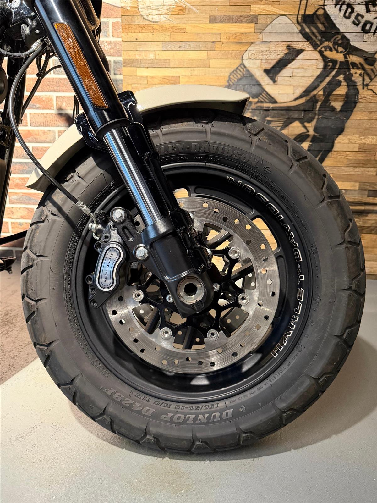 2022 harley-davidson FXFBS Fat Bob 114