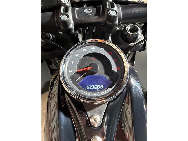 2022 harley-davidson FXFBS Fat Bob 114