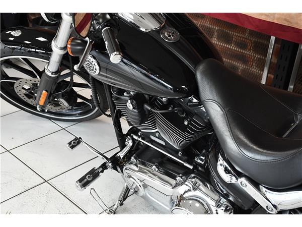 2016 HARLEY-DAVIDSON SOFTAIL FXSB BREAKOUT