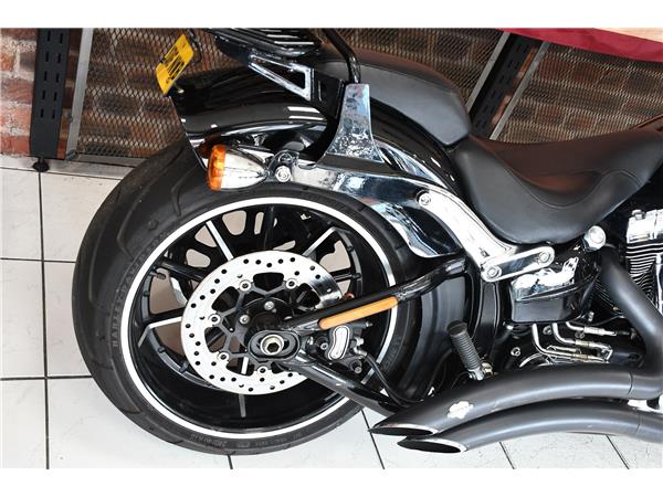 2016 HARLEY-DAVIDSON SOFTAIL FXSB BREAKOUT