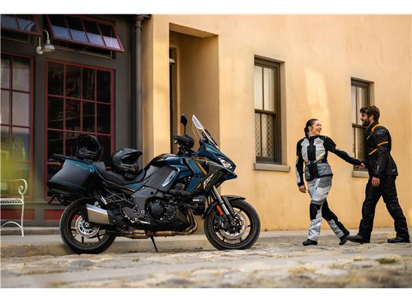Versys 1100 new season colours unveiled