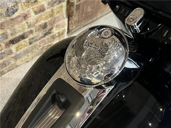 2021 Harley-Davidson Touring
