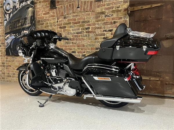2021 Harley-Davidson Touring
