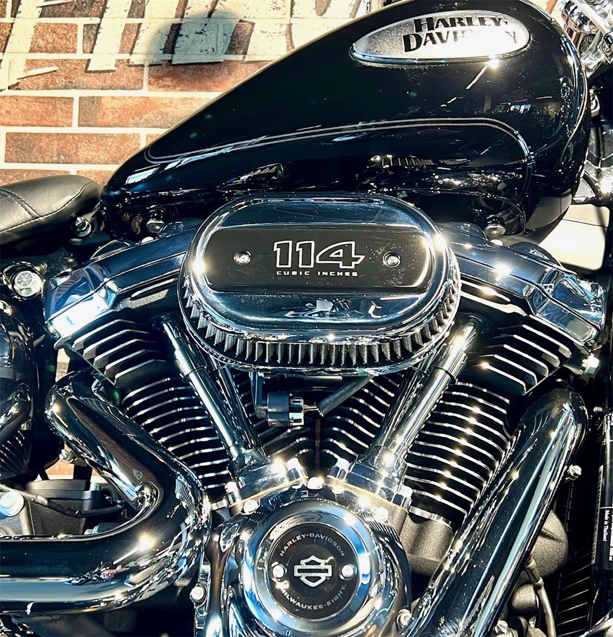 2025 harley-davidson FLHCS Heritage Classic 114