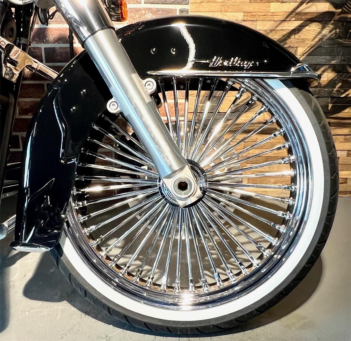 2025 harley-davidson FLHCS Heritage Classic 114