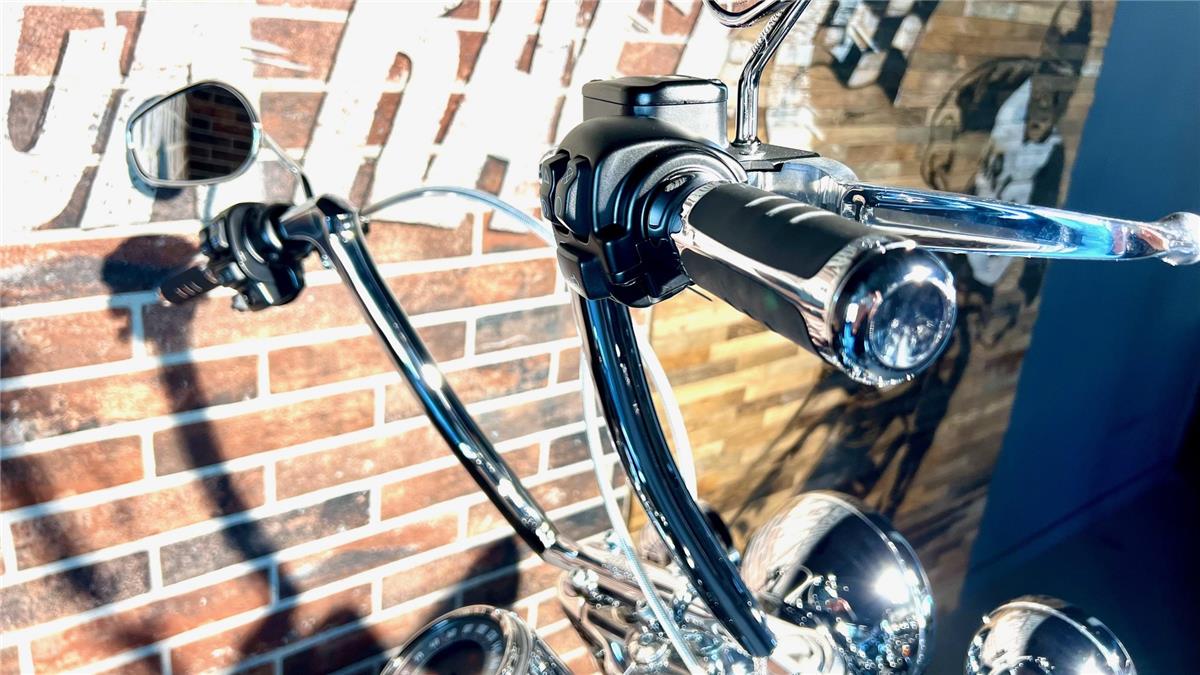 2025 harley-davidson FLHCS Heritage Classic 114