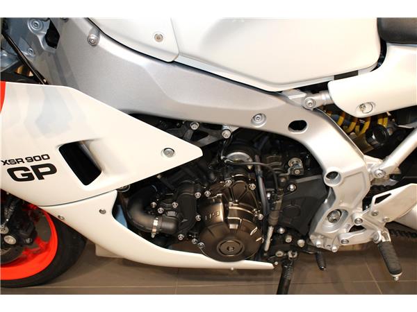 YAMAHA XSR900GP WITH FULL YAMAHA RACER PACK