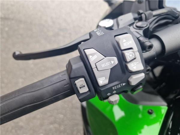 2024 Kawasaki Ninja 1000SX