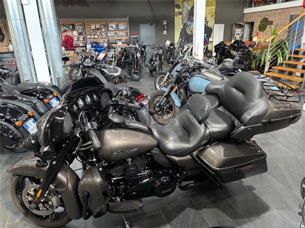 2023 Ultra Limited 114