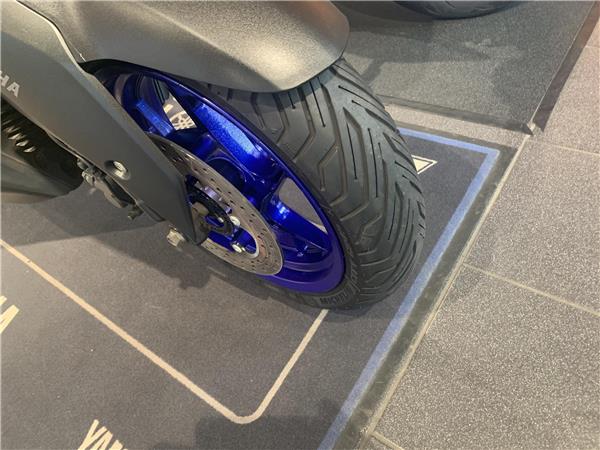 2023 Yamaha X-Max 300, Only 4,400m, 1 Owner, Heated grips.