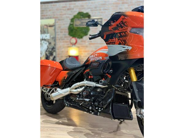 2024 CVO Road Glide ST Replica RR