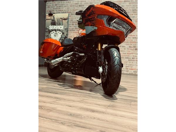 2024 CVO Road Glide ST Replica RR