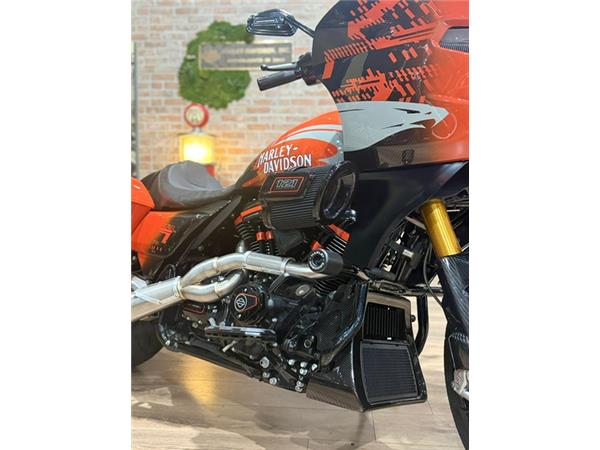 2024 CVO Road Glide ST Replica RR