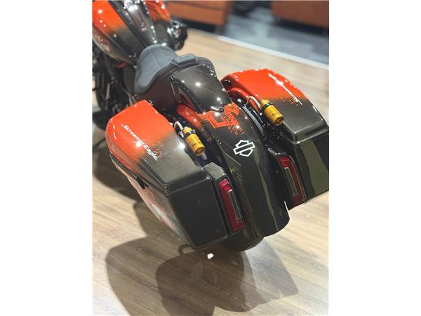 2024 CVO Road Glide ST Replica RR