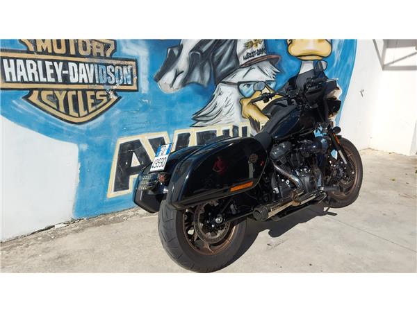 Harley-Davidson Softail Low Rider ST