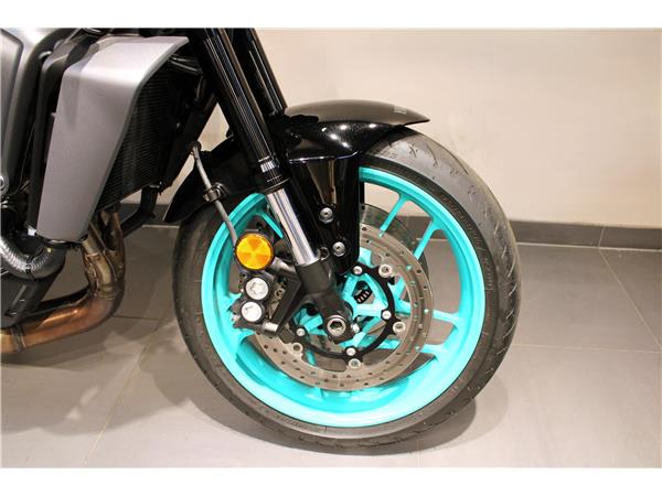 YAMAHA MT-09 Y-AMT(YAMAHA AUTOMATED MANUAL TRANSMISSION)