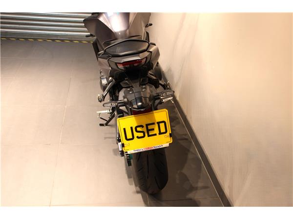 YAMAHA MT-09 Y-AMT(YAMAHA AUTOMATED MANUAL TRANSMISSION)