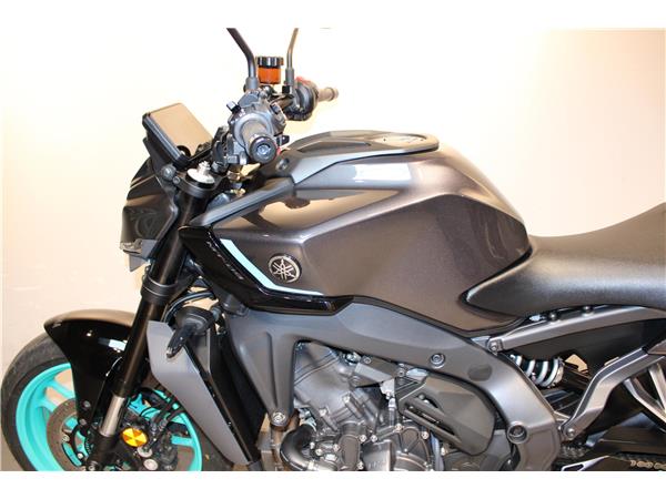 YAMAHA MT-09 Y-AMT(YAMAHA AUTOMATED MANUAL TRANSMISSION)