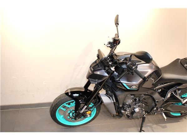 YAMAHA MT-09 Y-AMT(YAMAHA AUTOMATED MANUAL TRANSMISSION)